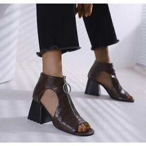 Women’s Chunky Heel Zip Up Front Block Heel Sandals Size 39